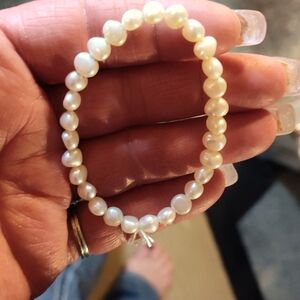 Real cultured Pearl stretchy bracelet